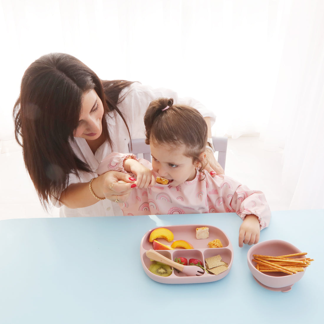 Preparing For Solid Food: A Guide for New Moms